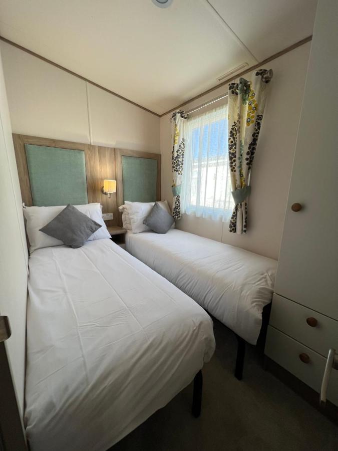 Anchors Rest - Family Caravan - Haven Lytchett Minster Экстерьер фото